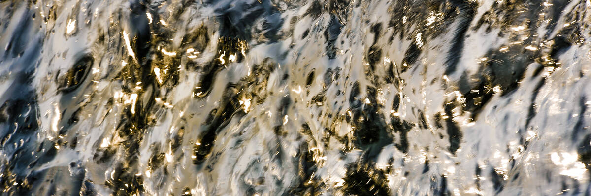 Shining Spirit of Water 水之灵