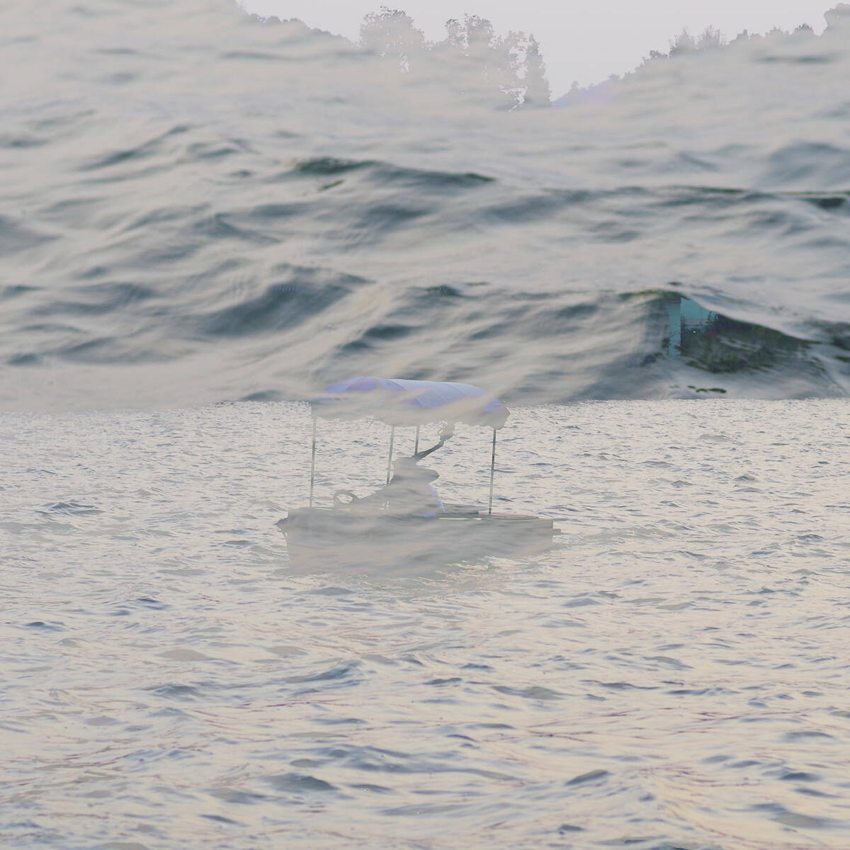 Tip Over or Stay Afloat 亦载 • 亦覆