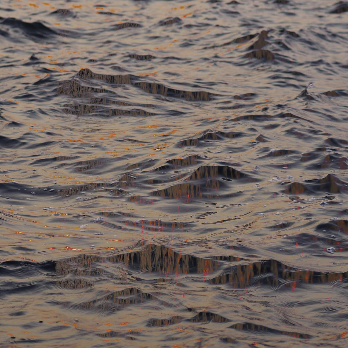 Tip Over or Stay Afloat 亦载 • 亦覆