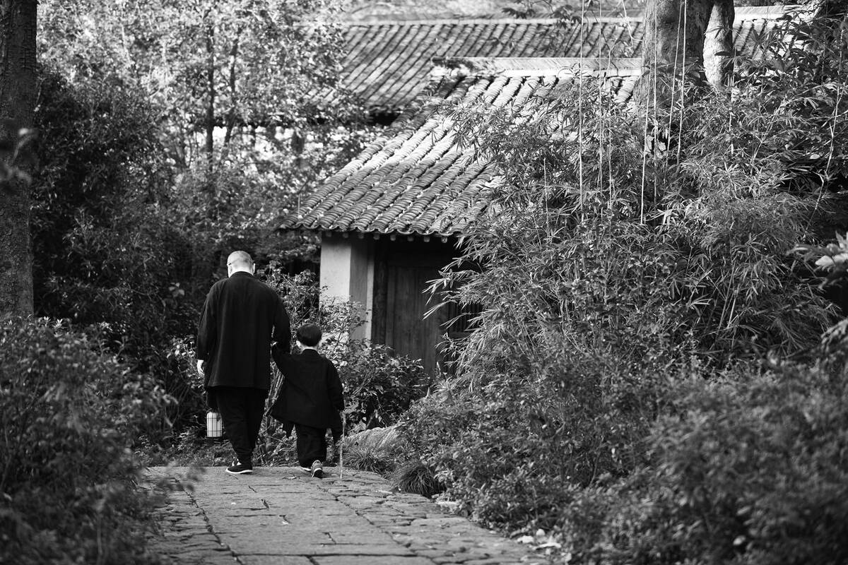 丰富, 豁达, 拥有一生